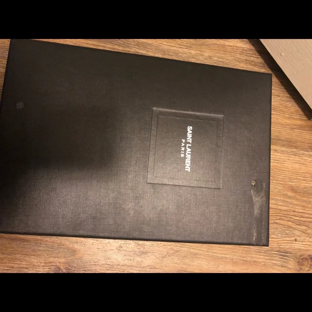 NEW IN BOX Saint Laurent Patent Leather High heels - Picture 5 of 8